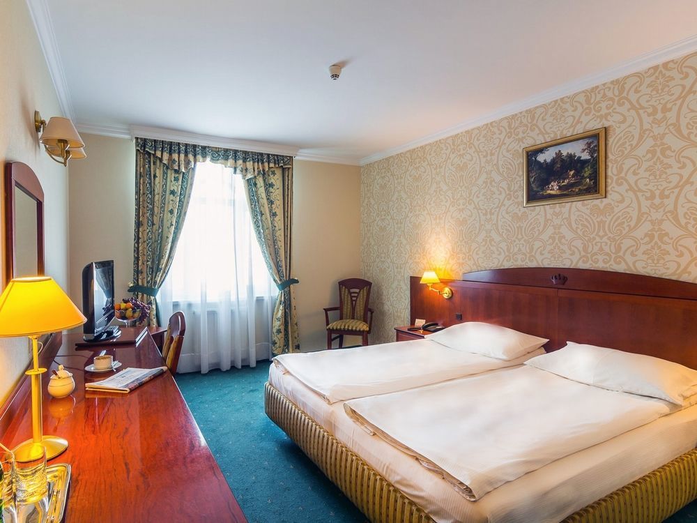 Hotell Lord - Airport