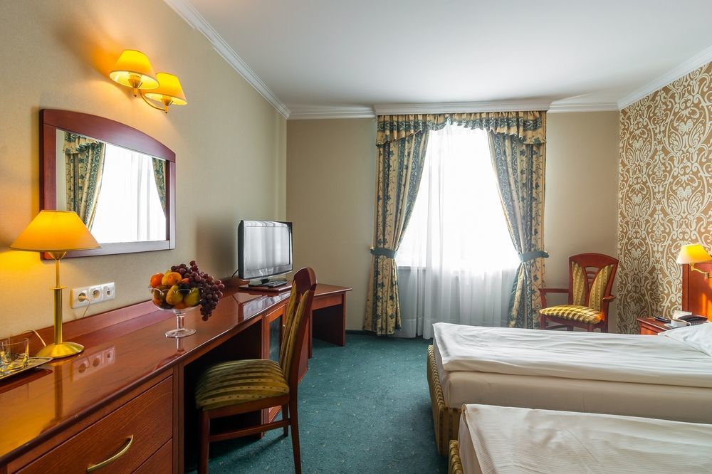 Lord - Airport Hotell Warszawa