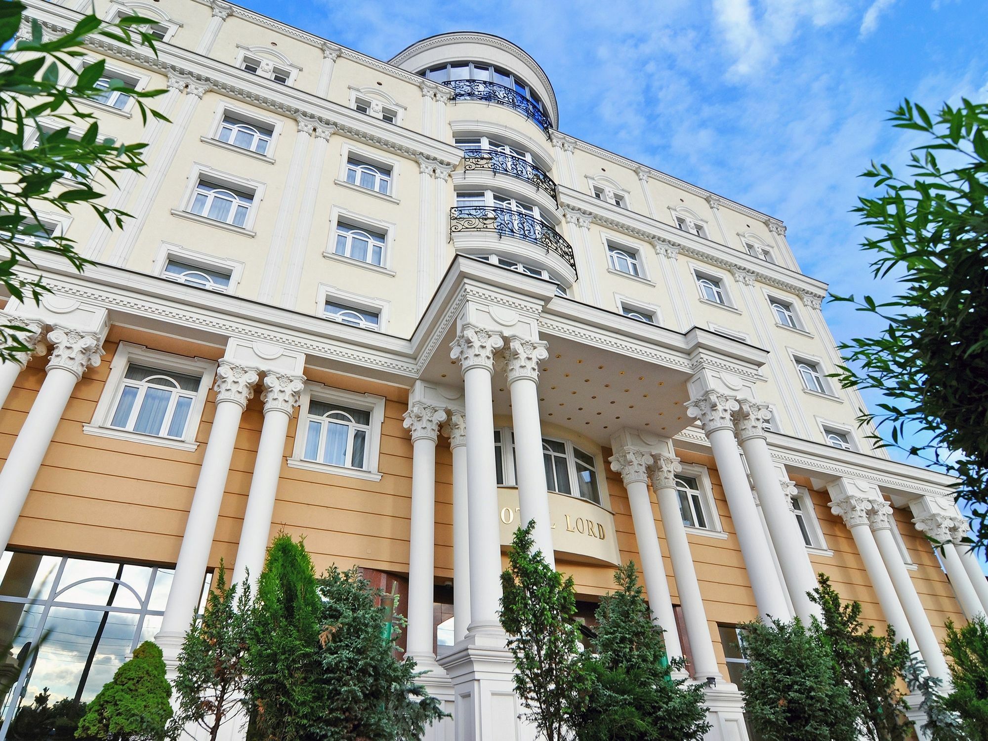 Lord - Airport Hotell Warszawa